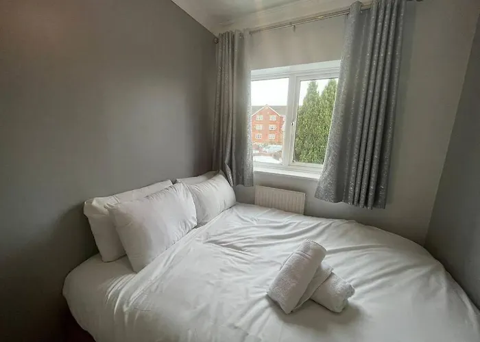 Free Parking - Home Close To City Centre